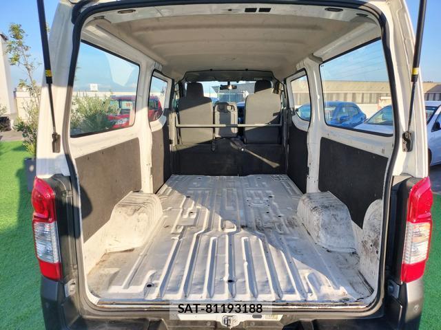 Nissan NV350 Caravan 2017-05 8006481-6