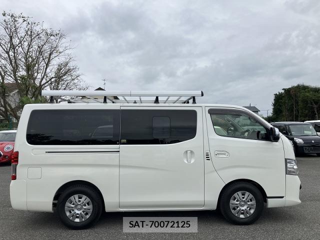 Nissan NV350 Caravan 2021-05 8006708-2