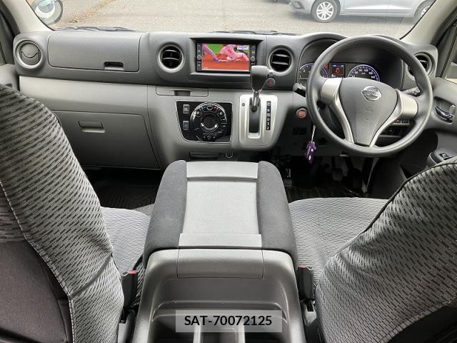 Nissan NV350 Caravan 2021-05 8006708-3