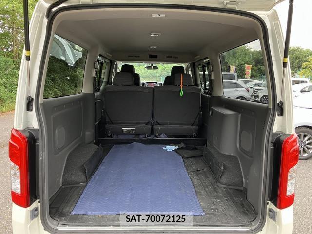 Nissan NV350 Caravan 2021-05 8006708-6
