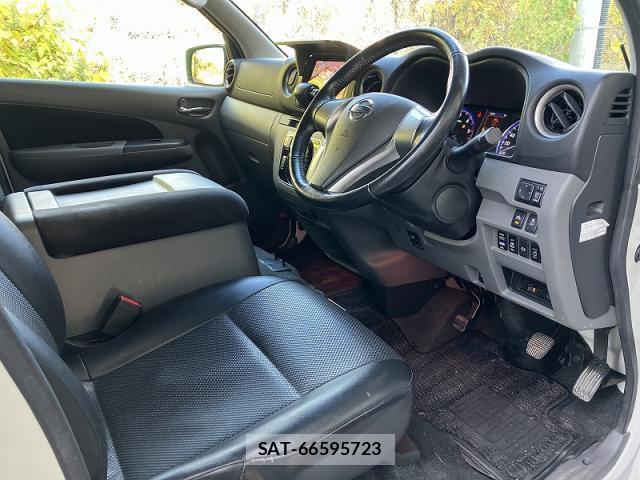 Nissan NV350 Caravan 2021-01 8006709-4