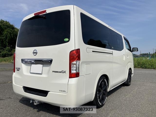 Nissan NV350 Caravan 2018-03 8006719-1
