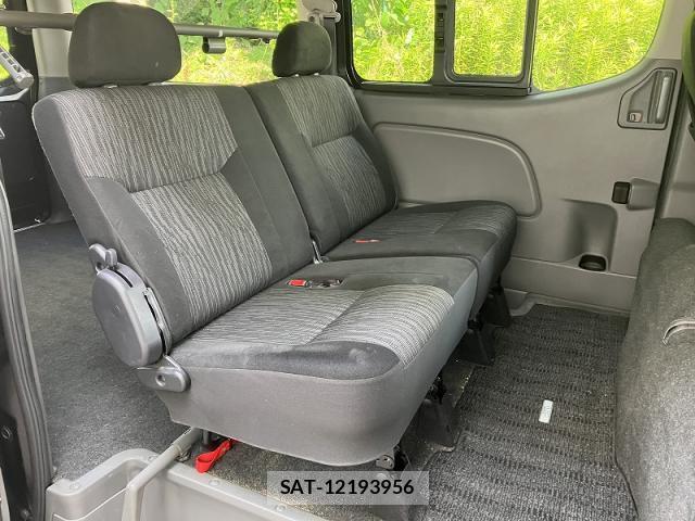 Nissan NV350 Caravan 2020-04 8006724-5