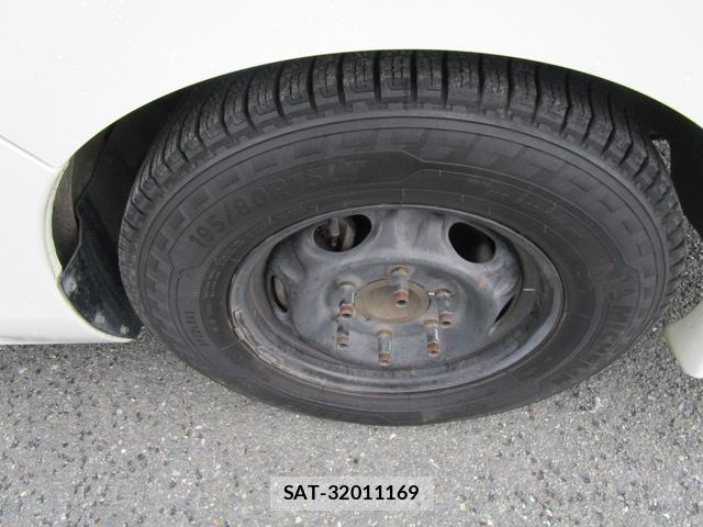 Nissan NV350 Caravan 2018-03 8006745-19