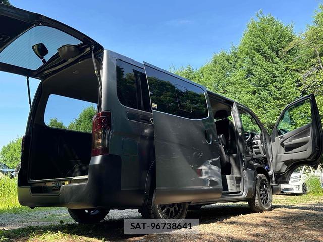 Nissan NV350 Caravan 2021-03 8007173-14