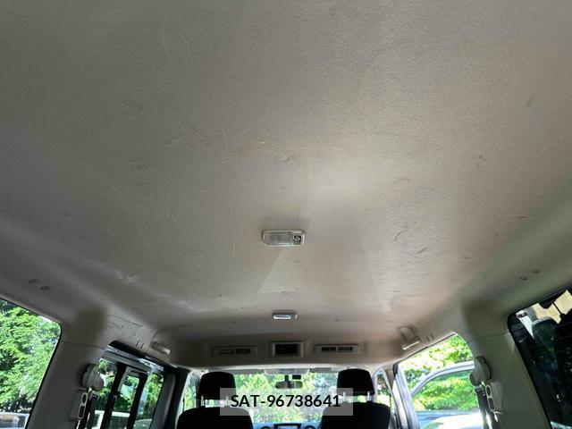 Nissan NV350 Caravan 2021-03 8007173-18