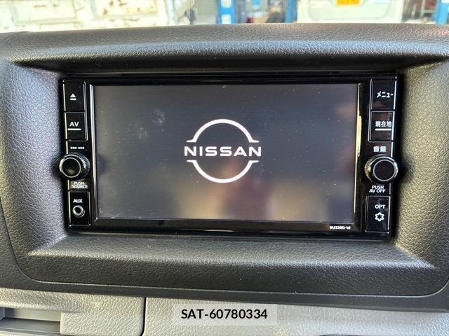 Nissan NV350 Caravan 2021-02 8007177-14