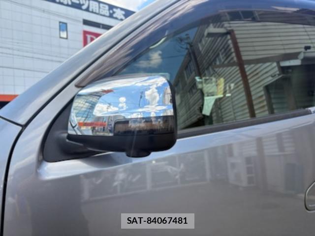 Nissan NV350 Caravan 2018-08 8007246-3