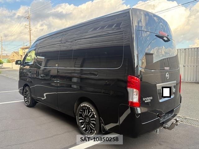 Nissan NV350 Caravan 2018-10 8007247-8