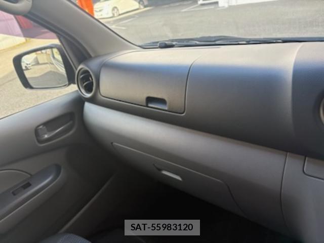 Nissan NV350 Caravan 2018-09 8007249-12