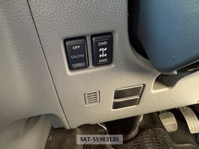 Nissan NV350 Caravan 2018-09 8007249-16