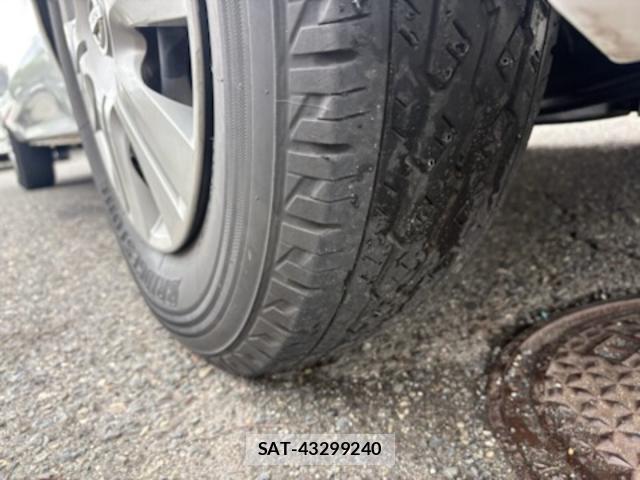 Nissan NV350 Caravan 2015-10 8007251-4