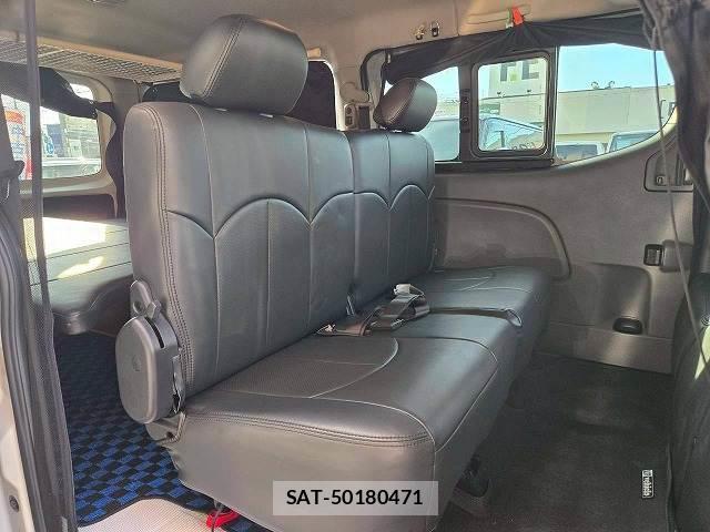 Nissan NV350 Caravan 2020-07 8007322-11