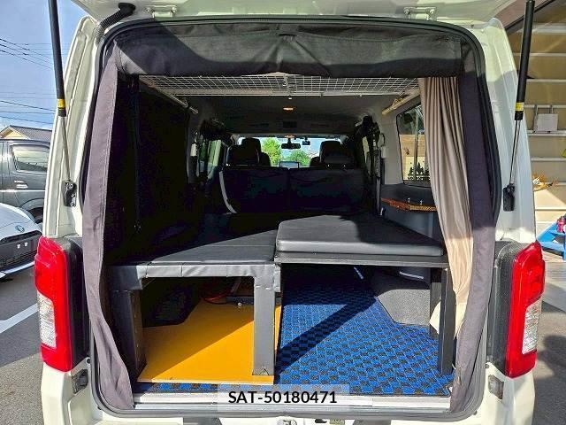 Nissan NV350 Caravan 2020-07 8007322-12