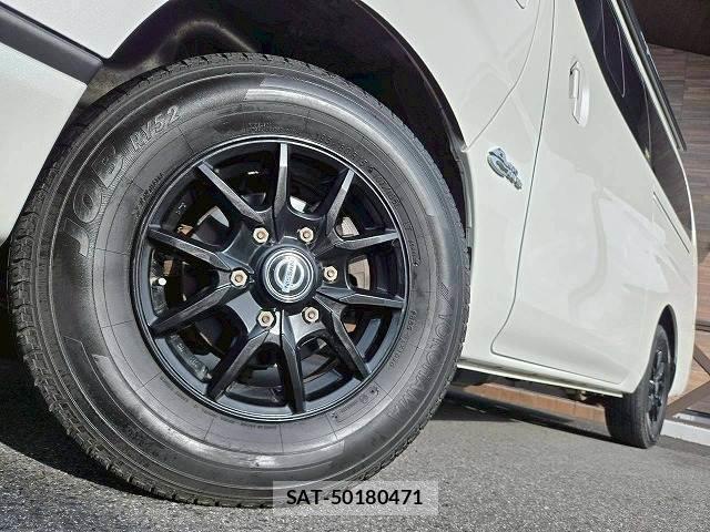 Nissan NV350 Caravan 2020-07 8007322-19