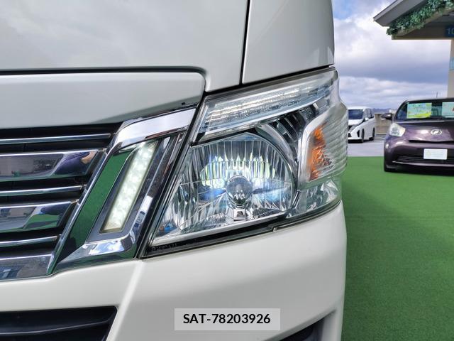 Nissan NV350 Caravan 2016-03 8007356-11