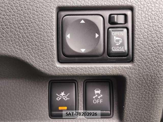 Nissan NV350 Caravan 2016-03 8007356-6