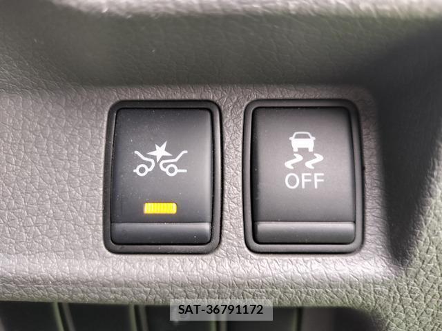 Nissan NV350 Caravan 2021-03 8007362-12