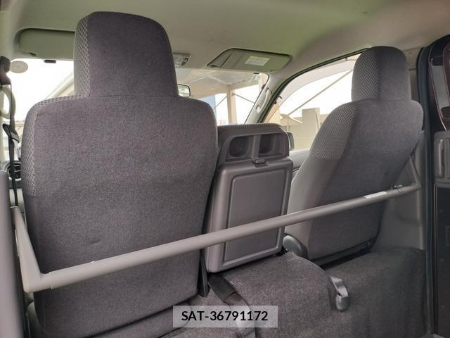 Nissan NV350 Caravan 2021-03 8007362-14