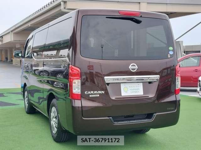 Nissan NV350 Caravan 2021-03 8007362-3