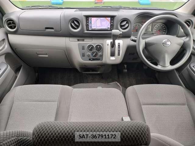 Nissan NV350 Caravan 2021-03 8007362-4