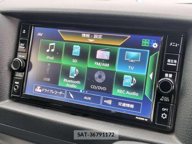 Nissan NV350 Caravan 2021-03 8007362-6