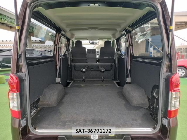 Nissan NV350 Caravan 2021-03 8007362-7