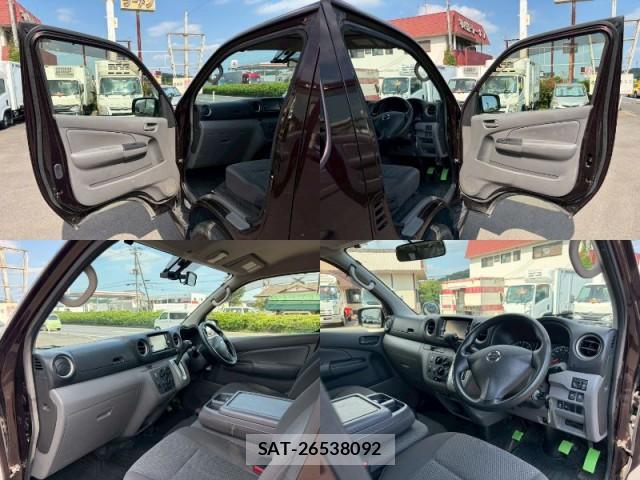 Nissan NV350 Caravan 2019-08 8007476-12