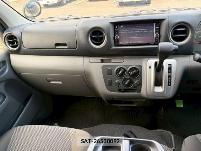 Nissan NV350 Caravan 2019-08 8007476-16