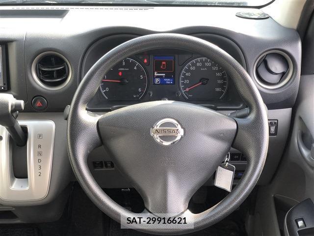 Nissan NV350 Caravan 2012-08 8007490-12