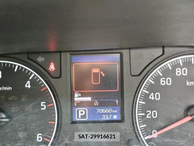 Nissan NV350 Caravan 2012-08 8007490-14