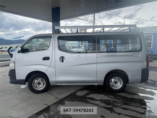 Nissan NV350 Caravan 2018-10 8007491-1