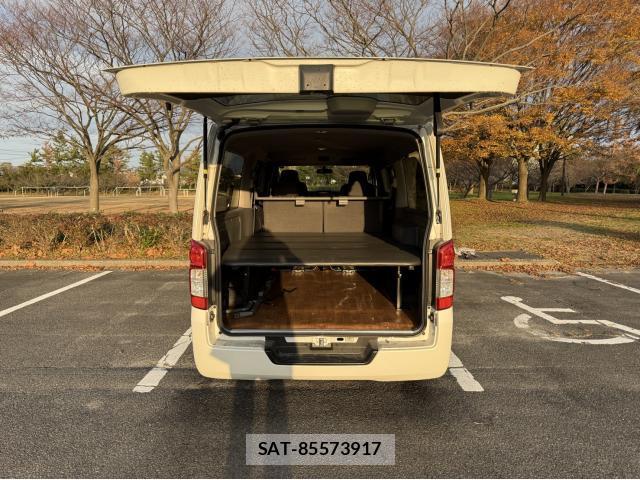 Nissan NV350 Caravan 2012-10 8007787-19