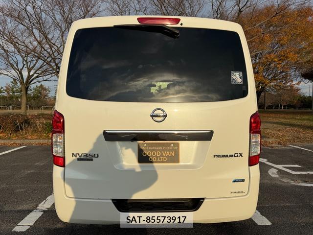 Nissan NV350 Caravan 2012-10 8007787-5