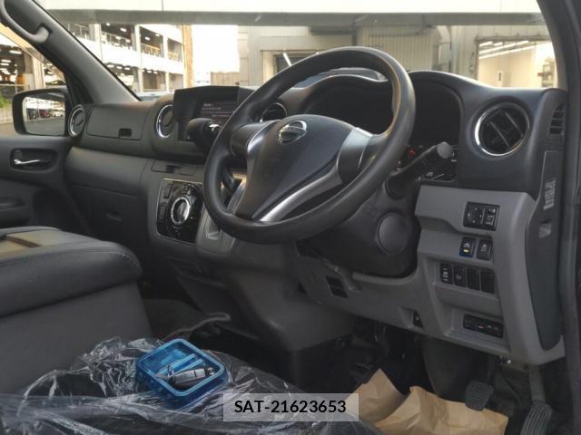Nissan NV350 Caravan 2019-05 8007843-2
