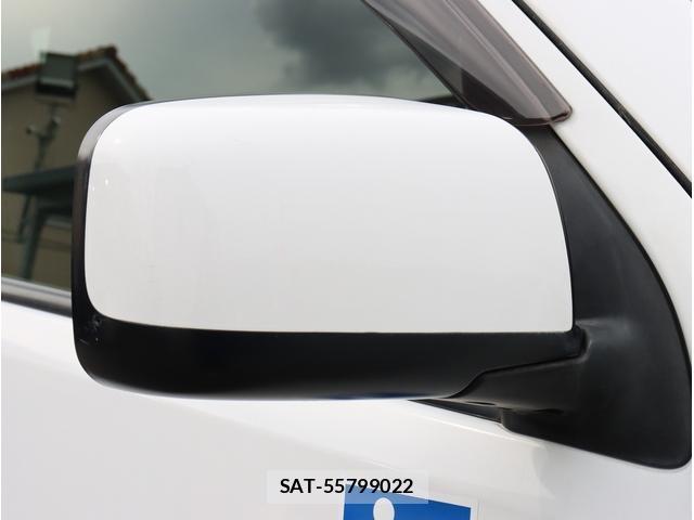 Nissan NV350 Caravan 2014-09 8008423-14