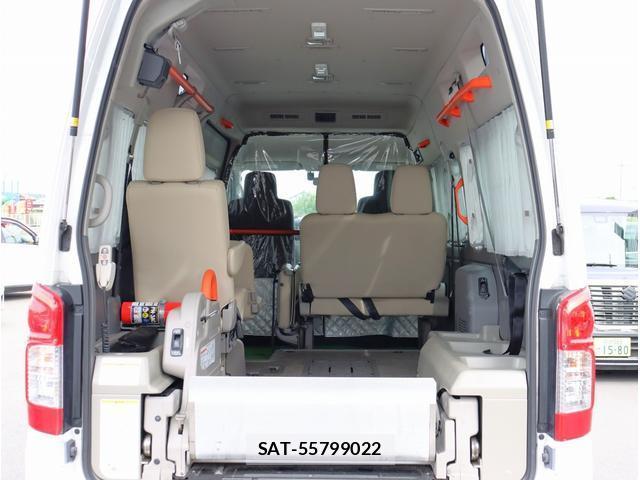 Nissan NV350 Caravan 2014-09 8008423-18