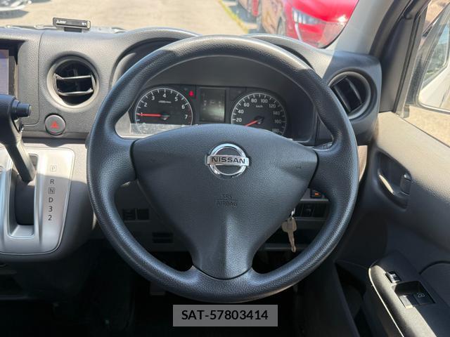 Nissan NV350 Caravan 2016-09 8008435-19