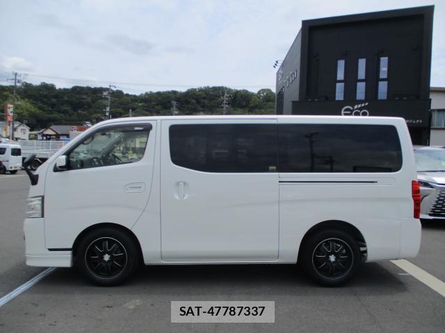 Nissan NV350 Caravan 2017-03 8008503-11