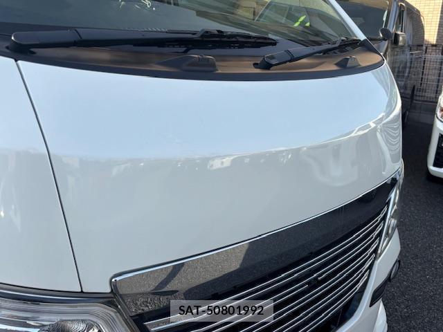 Nissan NV350 Caravan 2019-01 8008733-17