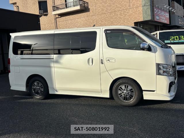 Nissan NV350 Caravan 2019-01 8008733-3