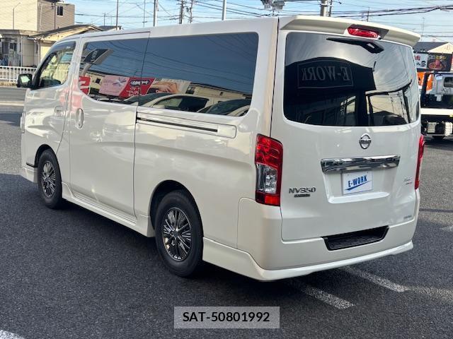Nissan NV350 Caravan 2019-01 8008733-6
