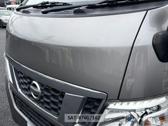 Nissan NV350 Caravan 2013-08 8008744-18