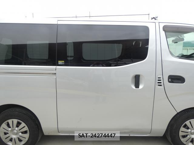 Nissan NV350 Caravan 2016-02 8008760-18