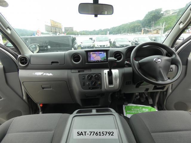 Nissan NV350 Caravan 2014-05 8008762-1