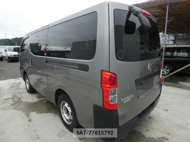 Nissan NV350 Caravan 2014-05 8008762-14