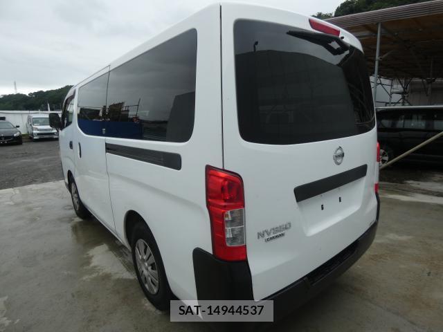 Nissan NV350 Caravan 2014-03 8008763-9