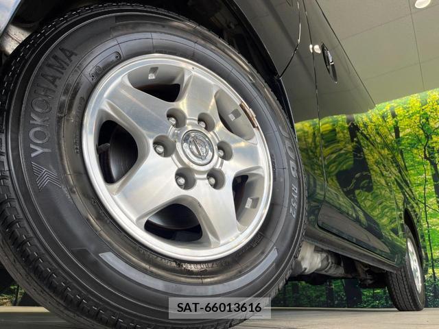 Nissan NV350 Caravan 2016-04 8008783-12