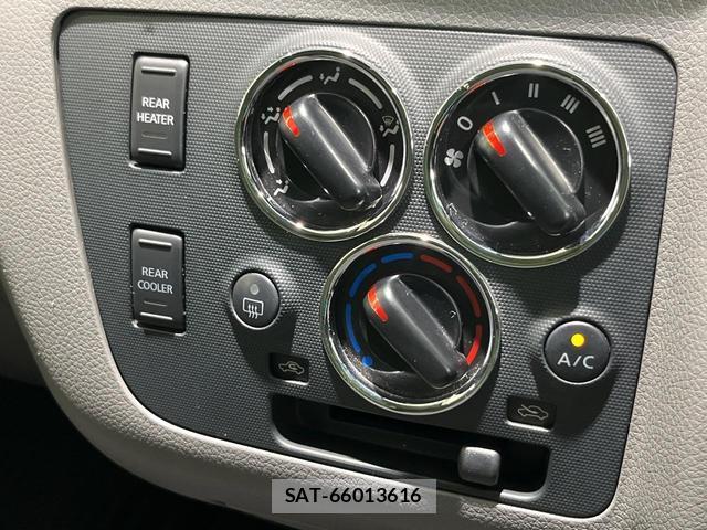 Nissan NV350 Caravan 2016-04 8008783-4