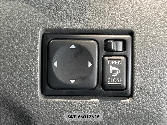 Nissan NV350 Caravan 2016-04 8008783-5